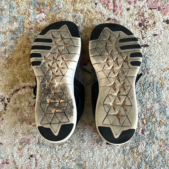 Nike Women’s Flex Trainer 9 - Picture 5 of 6